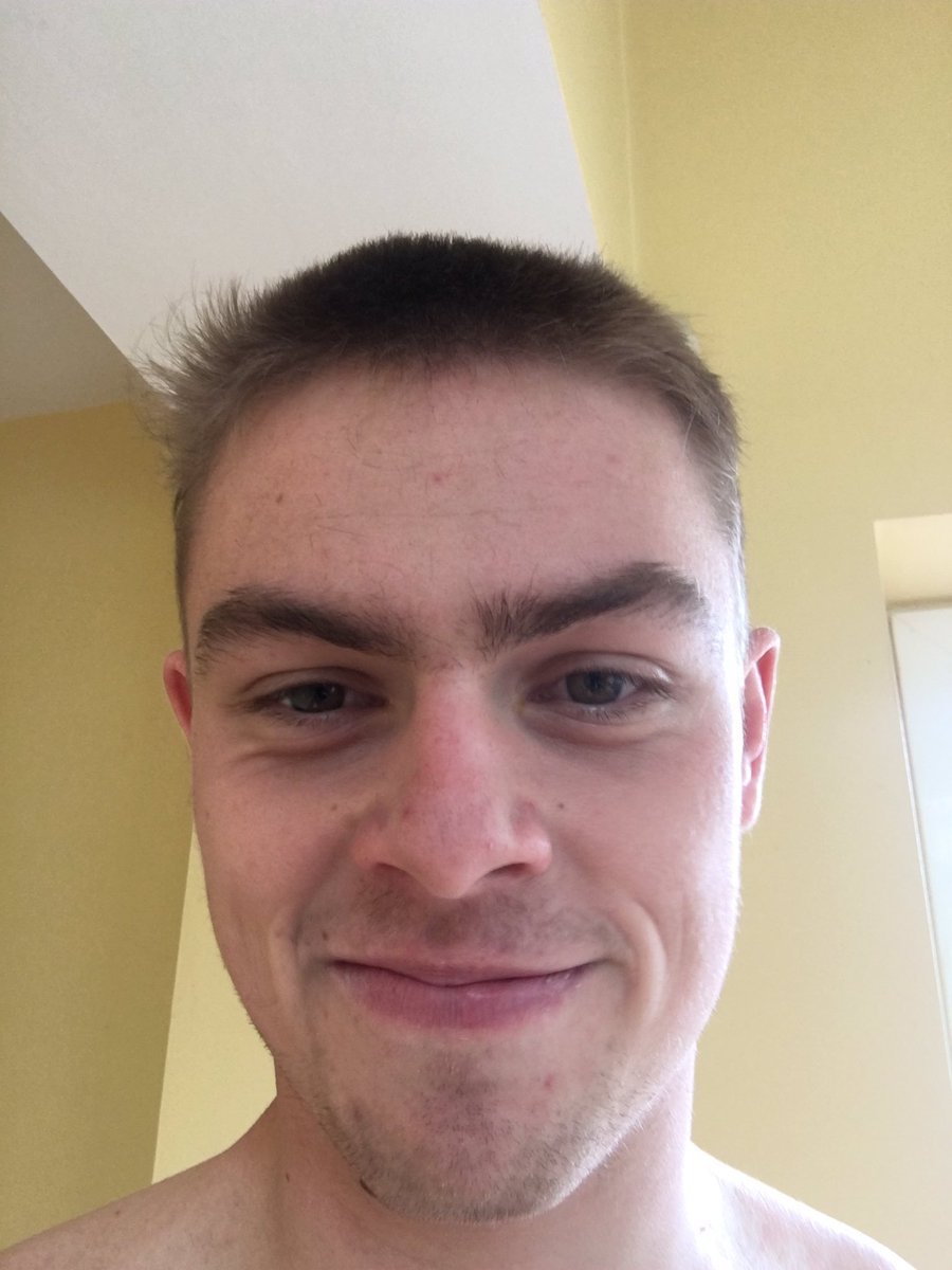 andrewjackv's tweet photo. Week 4 of Quarantine....I decided to become an egg🥚 https://t.co/L0SLsi55gt