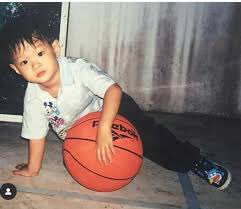 PSMae2's tweet photo. my favorite basketball team 
SonPin team in April ❤️🖤😝
#PerthSaintSation 
#TRIGON 
crd 🙏🏻 https://t.co/hxFuyaHXs9