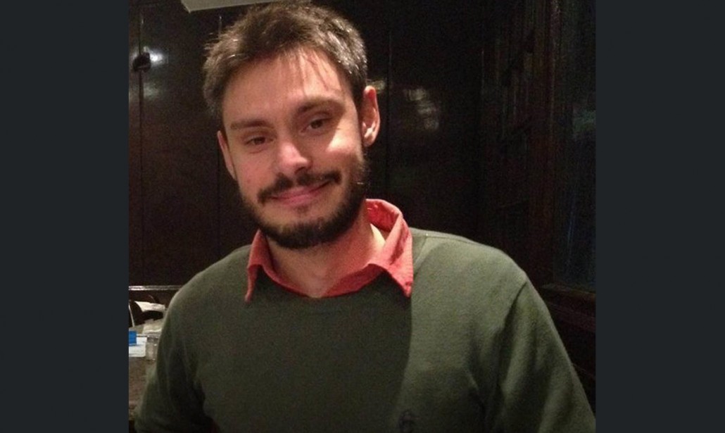 heavyrock70's tweet photo. "Mentre liberi te stesso con le metafore, pensa agli altri,
coloro che hanno perso il diritto di esprimersi"

Mahmoud Darwish, "Pensa agli altri"

@frontierenews  
#versinlibertà 
#SalaLettura https://t.co/n3A5qz8nHm