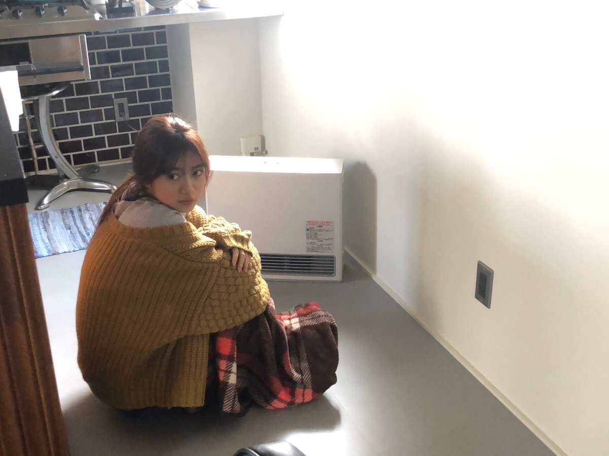 Mizuki 坂道ブログ画像発信中 A Twitter オーロラソース 皆様 いかがお過ごしでしょうか私は家のクローゼットを全力でお片付け しました お洋服が大好きなので沢山ぎちぎちに詰まっていたのですが余裕のあるクローゼットにしたくていつもよりお洋服に厳 T