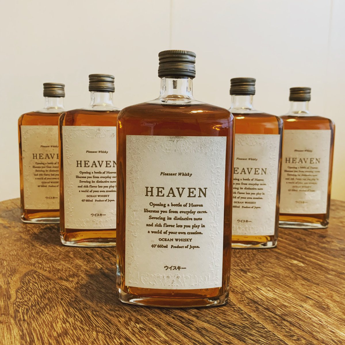 三楽オーシャン　ヘブン　HEAVEN　660ml 40%　古酒未開栓　箱なし① 三楽オーシャン ヘブン HEAVEN 660ml 40% 古酒未開栓 箱なし②