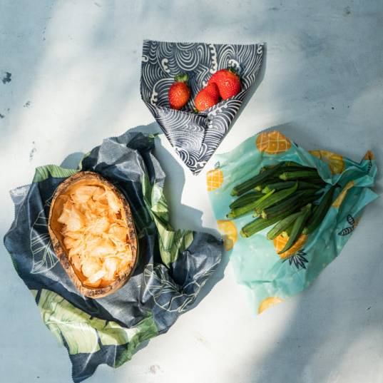 Immiraki's tweet photo. An insightful article by @MerrilD on #MindfulConsumption
Some very useful tips and inspiring ideas on #Conscious living! #Zerowaste lifestyle lovers will find this very useful.
https://t.co/2mdWeu3lmr https://t.co/hyR2bFmYZm