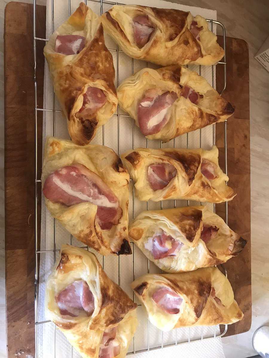 Tigerfrogg's tweet photo. Made cheese bacon turnovers :) https://t.co/jS7jUilyrg