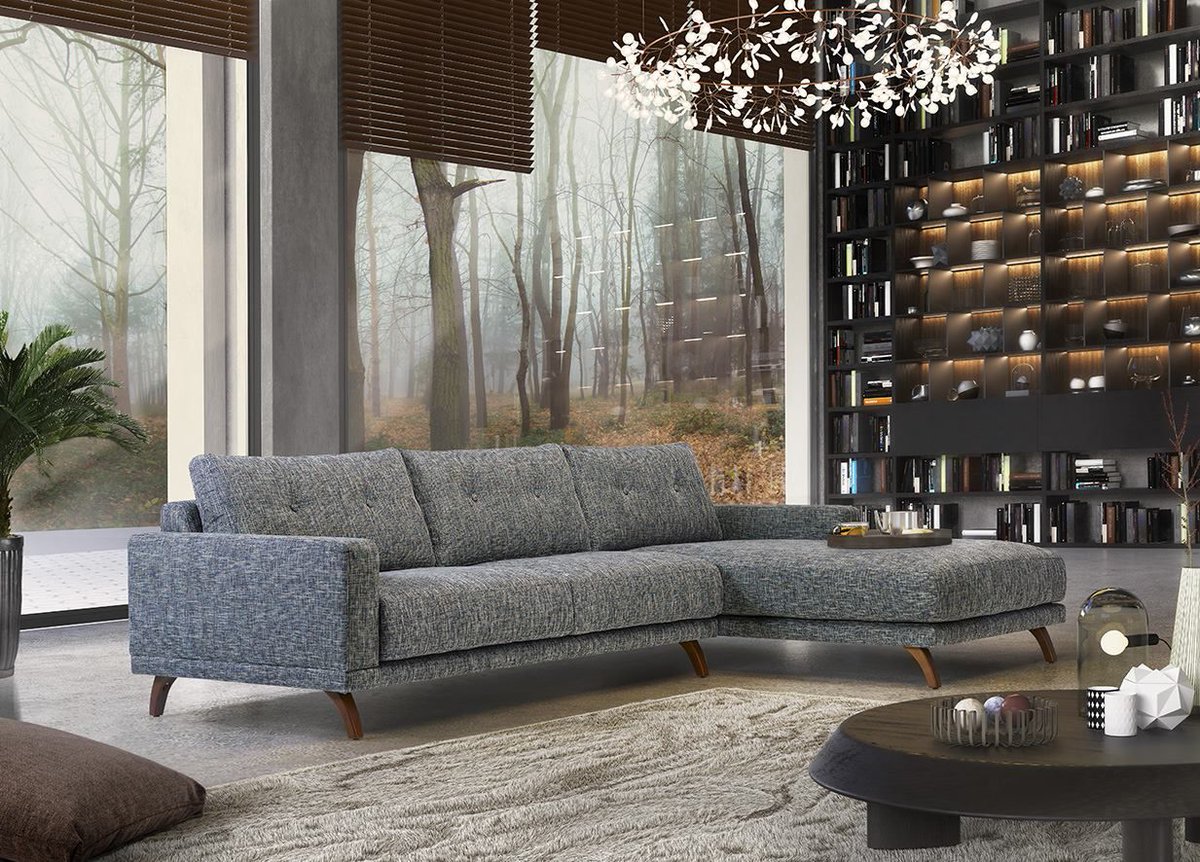 Intenseonline's tweet image. Sofá com chaiselong moderno em tecido azulado e pés de madeira
Modern sofa with chaiselong in blue fabric and wooden legs

JAGGERY
intense-mobiliario.com/pt/sofas/22540…

#sofás
#sofasmodernos
#sofascomchaiselong
#modernsofas