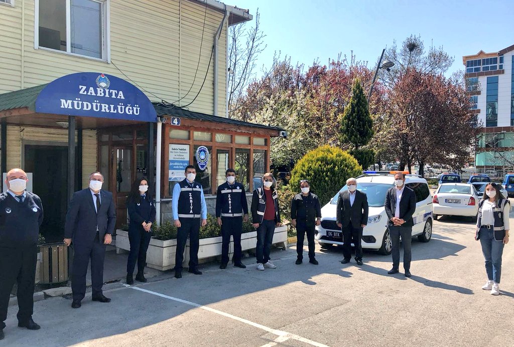 MuratKoseMamak's tweet photo. Vefa Sosyal Destek Grubu ile ekiplerimiz, halkımız için 24 Saat çalışıyoruz.

Yapabileceğimiz bir konu olursa hizmetinizdeyiz. 🙏

✅ ☎️ 444 0 149
✅ WhatsApp 0533 8118383 https://t.co/dBTUjpzIuM