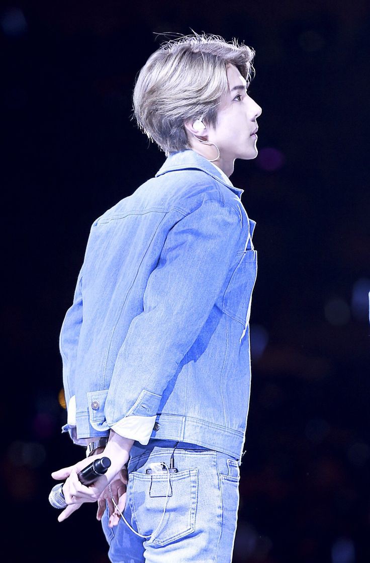 Sehun in denim jacket a thread