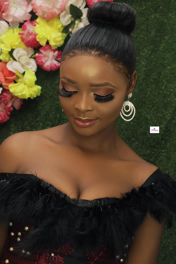 PHRONELIZZ's tweet photo. Makeup&amp;shoot by phronelizz.Lets reveal your inner beauty on the outside through our expertise.#makeup  #skincare #photoshoot #accessories #fragrance #followforfollow #likesforlikes https://t.co/cdblb60B3e