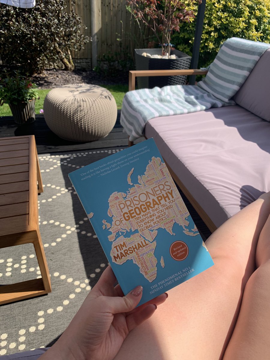 MissBreakwell's tweet photo. Bit late to the party but new bank holiday read🏡 https://t.co/k0Dn77yaLY