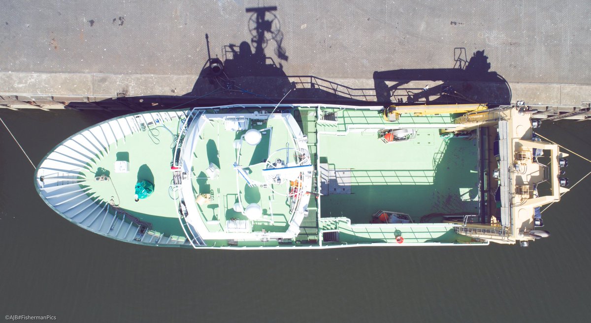 De "SC 10 AMRUMBANK"

#officeview #shipspotter #maritime #maritimephotography #shipsinpics
#photography #dronephotography 
#ijmuiden #fishery #visserij #dji #djiphantom4