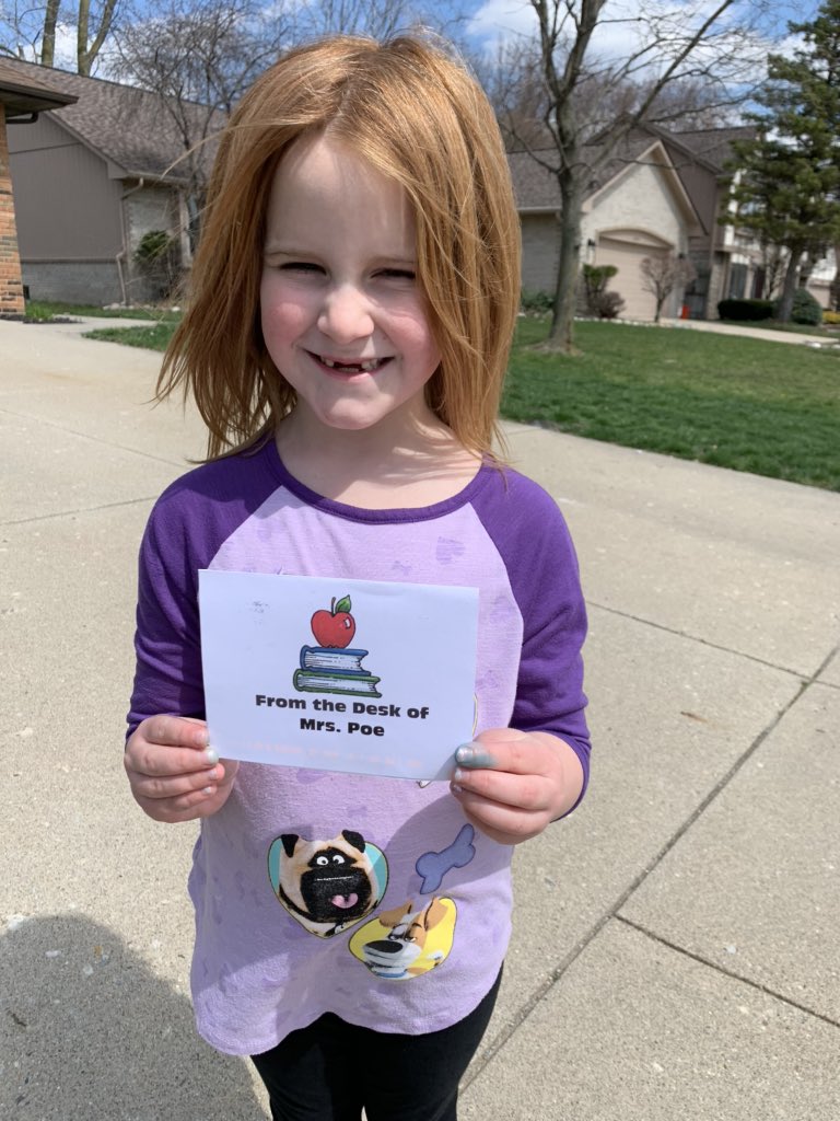 compsju's tweet photo. Thanks for the mail @RachelPoe8! #CoolidgeCougars https://t.co/JzM4cA1gs8