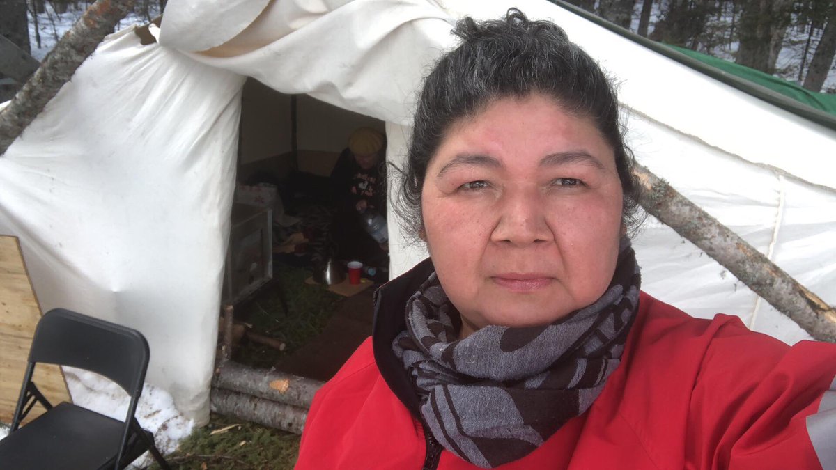 anastasia quoee tweet media