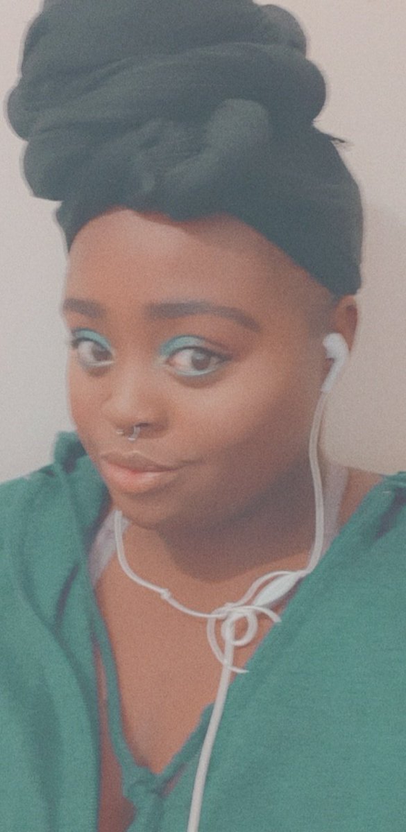 Beatsby_Thori's tweet photo. Feeling blueeee
A @Beatsby_Thori look.
#MUA #SouthAfricanMUAs #21Beats4Kay #beginnerMUA https://t.co/9zizs7NFwO