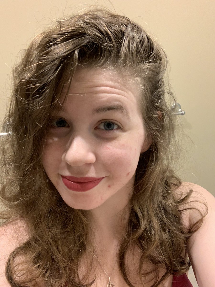 eileenxetcetera's tweet photo. @travismcelroy 🤷🏼‍♀️ https://t.co/kkg9aUcBpu