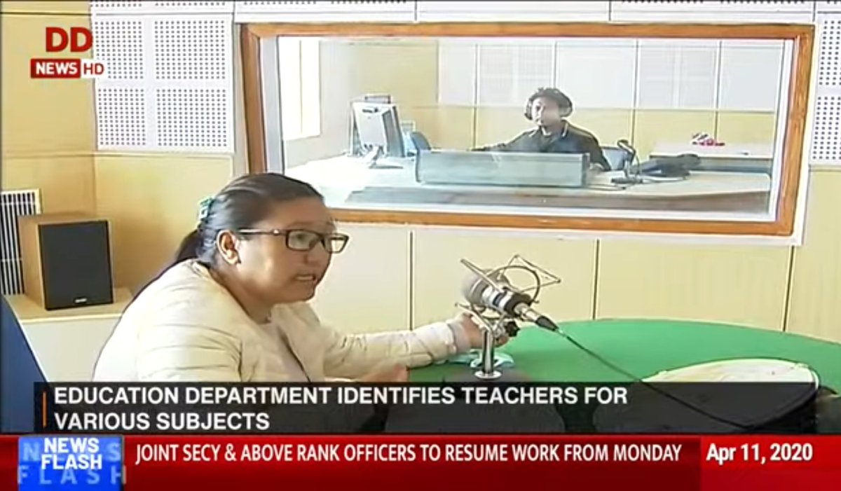 rigzinhimalaya's tweet photo. All India Radio (AIR) Leh studio becomes classroom for students in Ladakh during #lockdown. A report on #DDNews from Ladakh by Ramesh Chandra and team.. 
@DDNewslive
@prasarbharti
@prasarbharati
#StayHome
Click the link to play the video 👇
https://t.co/JxHGz7gmkw https://t.co/O8BNhX1qOH