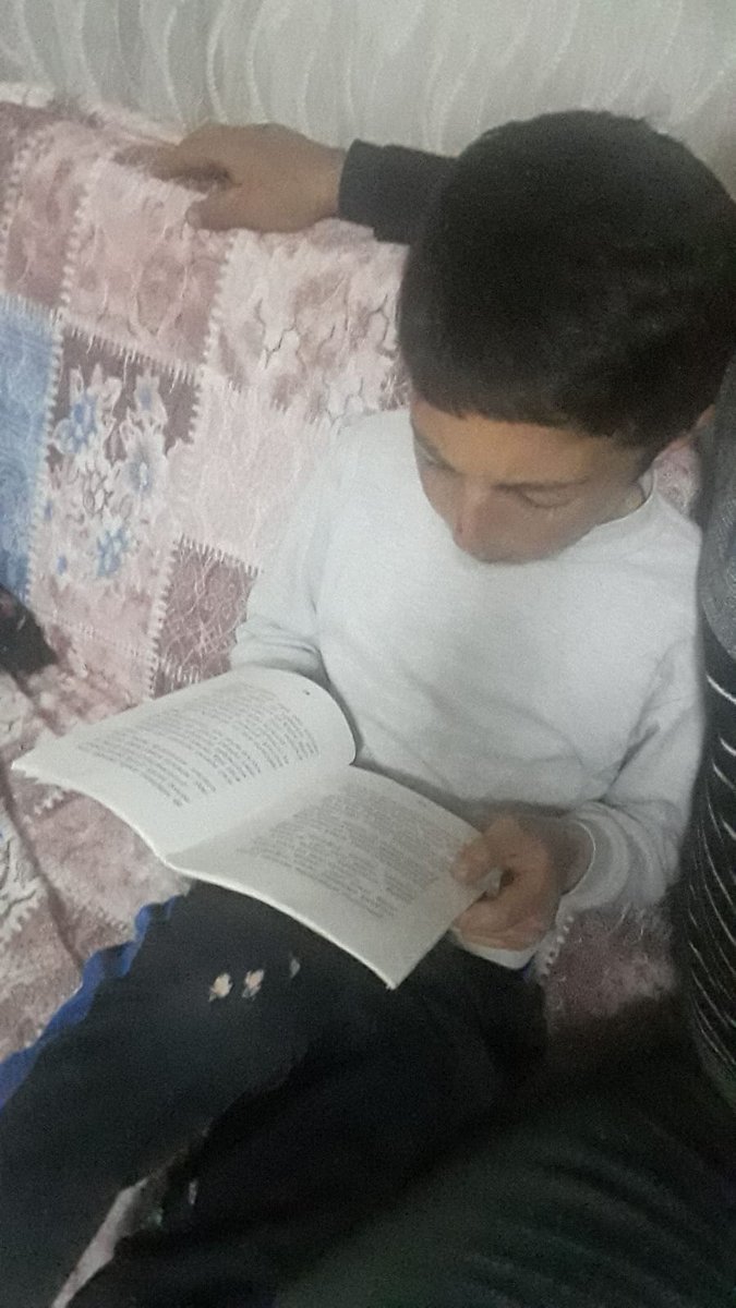 erkan6001's tweet photo. #benokuyorumgaziantepokuyor Yeşilyurt Şehit Süleyman Şen İlk/Ortaokulu öğretmen öğrenci ve velileri ile okumaya devam ediyor. https://t.co/UjhF2cWCKY