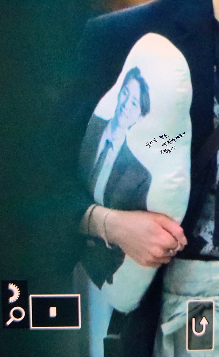 Day 11 (12/4/2020)Yoon really brought a pillow of jinu's face lmaoooo
