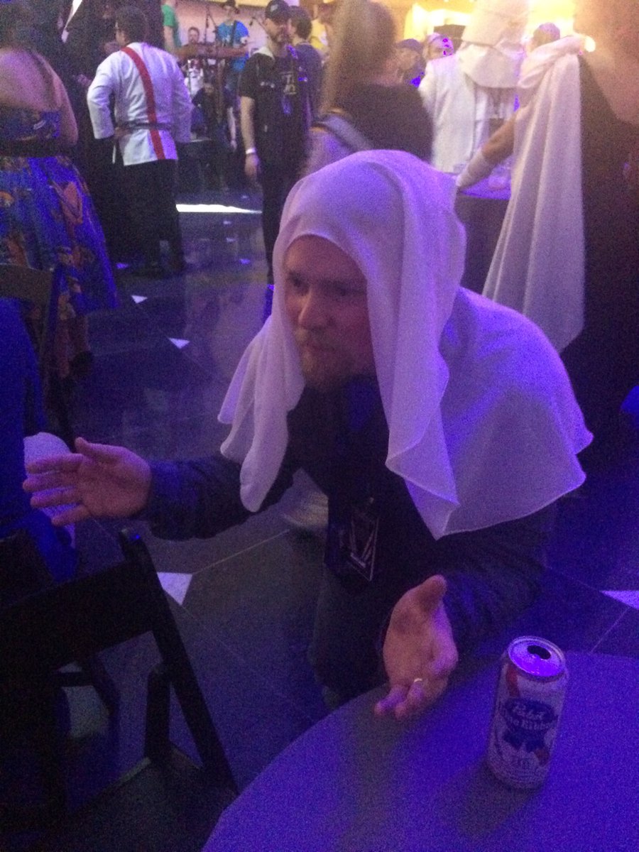MickRamsey's tweet photo. @atguinto 😂😂😂
#helpmeObiWan https://t.co/jEJFCDlxkO