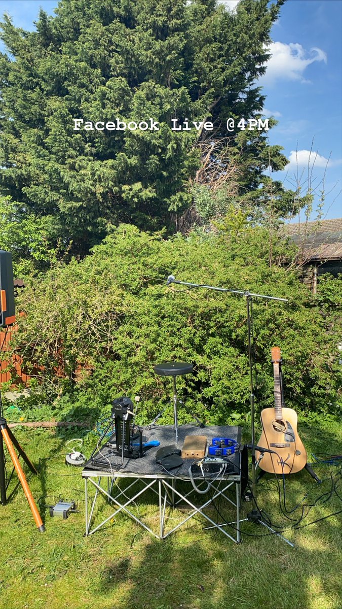 TomKorni's tweet photo. Meet me on Facebook live T-55 minutes! Get your song requests in on the live chat, and if I know it I’ll give it a go! https://t.co/7SAGvLRXJE