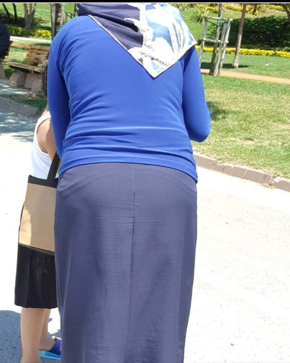 Oooofff bu nasıl ne yapardınız bu yavruya mavi etek içinde