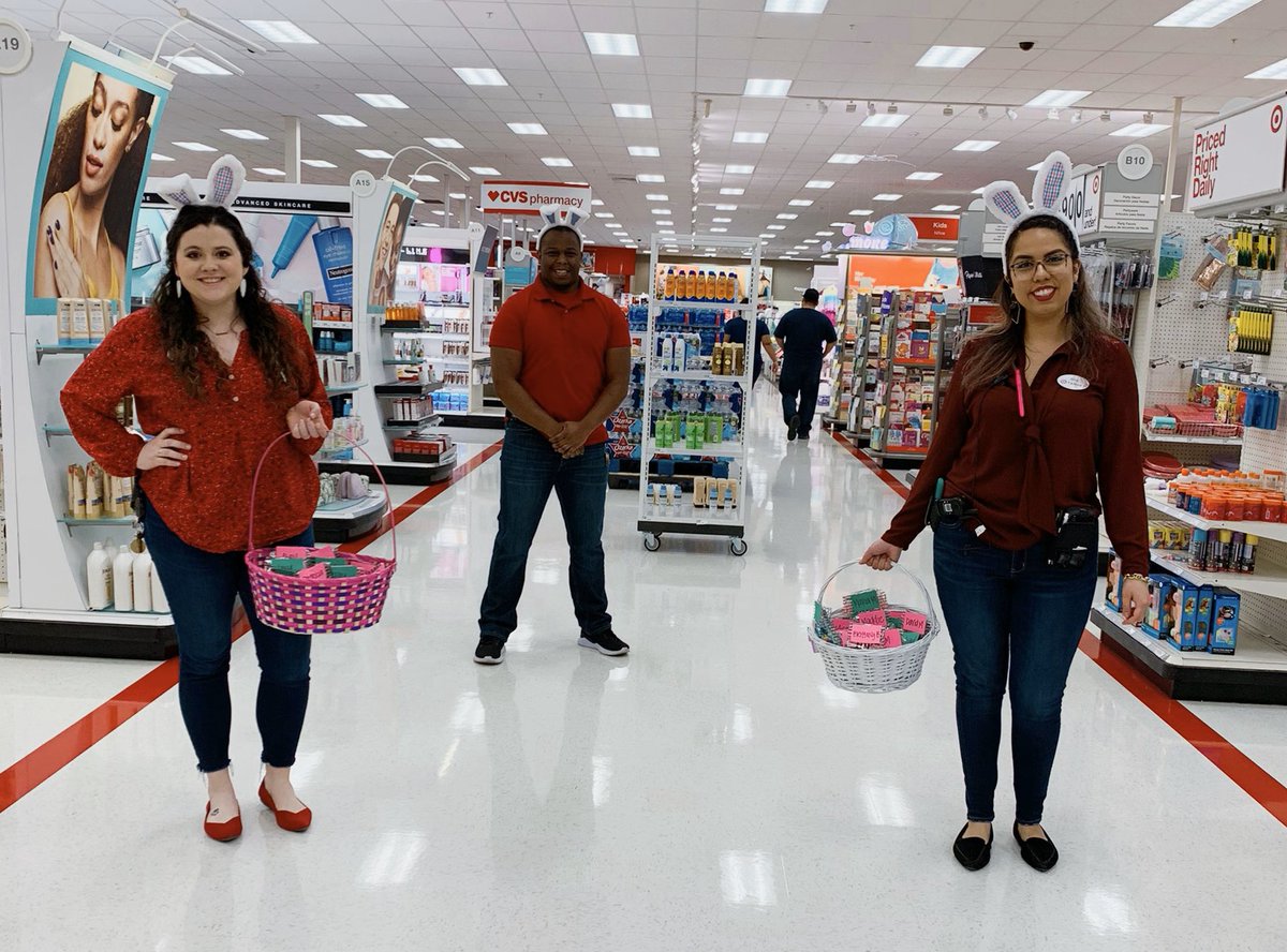meganmshaver's tweet photo. Easter Bunnies π° Easter Baskets π and #SocialDistancing at #T2803 π€π― #joy #worksomewhereyouβ€οΈ @operaghost1333 @rmunny0128 @lyssy_michael https://t.co/JVB4Sri2LR
