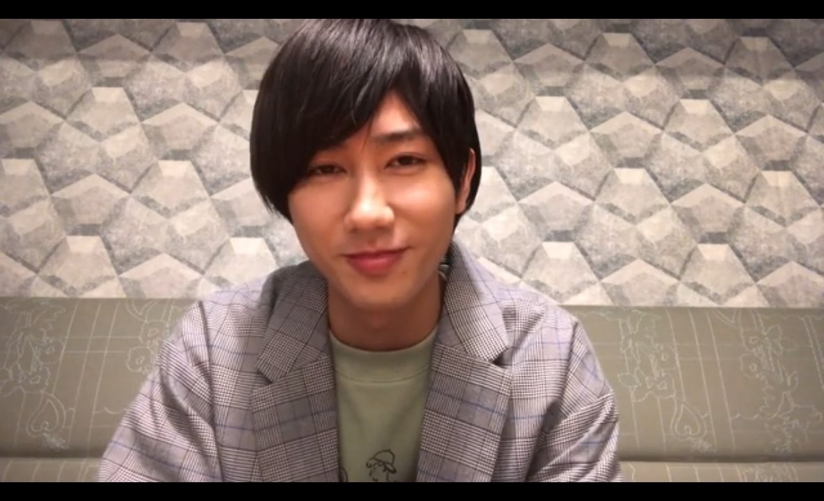 みどりのおにぎり 推しを4人答えて指名するリレー 推しを答えて4人指名するリレー あやちゃんもりーちゃんもありがと 阿部亮平くん 亮子 あべりょうへい 11 あべぞう はい お気付きの通りあたしの 推し様全員顔のタイプ一緒です