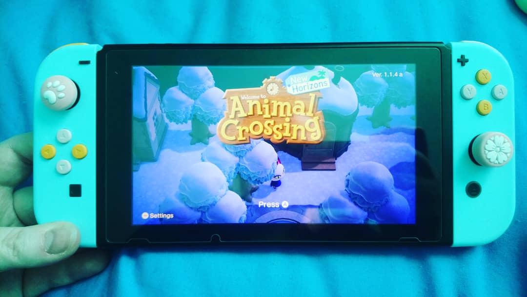 Pomshkas's tweet image. Ahhhhhh 😭❤️ #Animalcrossing #animalcrossingnewhorizons #Customswitch #customjoycons #Nintendoswitch