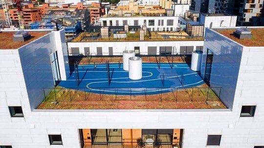 STUDIO_OSLO_LA's tweet photo. #Studio_Oslo’s project #Vestbygget is featured in #Dagsavisen this weekend. Great to have a training facility on your roof during these times 🤩 Foto: Katrine Lunke &amp; Lasse Tufte https://t.co/LbPYVPZdCR https://t.co/XXfEQIk9uF
