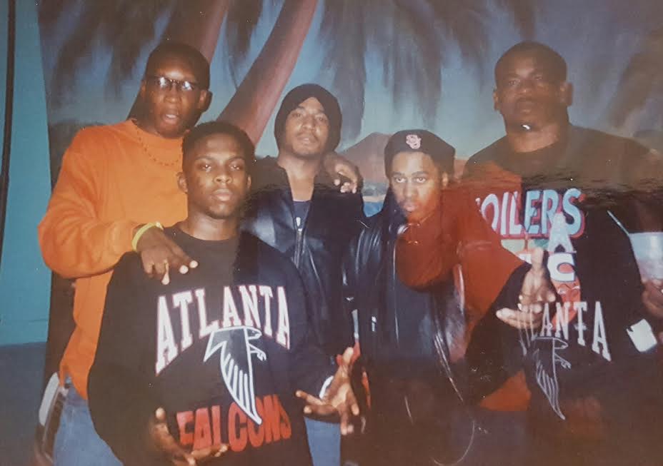 W_Strickland1's tweet photo. .Not sure I can stress this enough that I don't believe I make it thru university without @ATCQ...
Happy Belated 30th to #PeoplesInstinctive x Happy Belated 50th to The Great @QtipTheAbstract!
#Salute #RIPPhife #RIPBigMello https://t.co/HpixNouqPZ