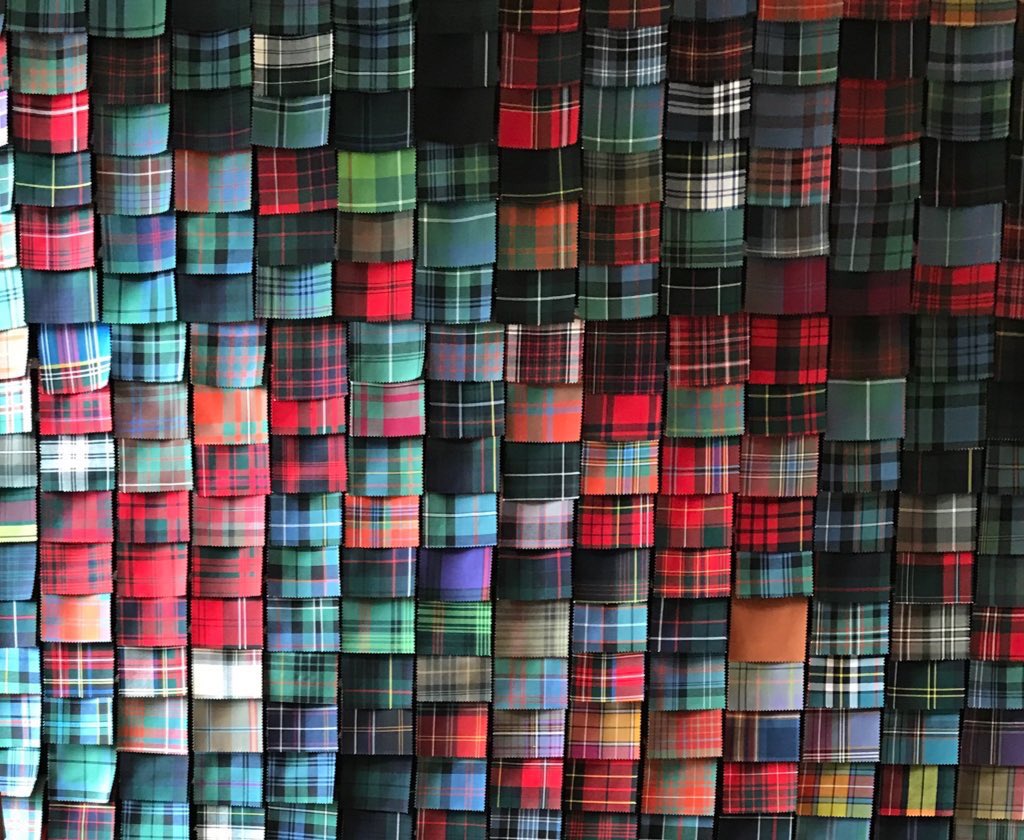 MINdoedelzaken's tweet photo. We have published an article about the history of the kilt and tartans and had an interview with the first official certified kiltmaker outside the UK. Article in Dutch:
https://t.co/y2xfOrvlwY

#carrynette #kilt #tartan #friesland #kiltmaking #tartanweek #netherlands https://t.co/t2P5NzzuNw