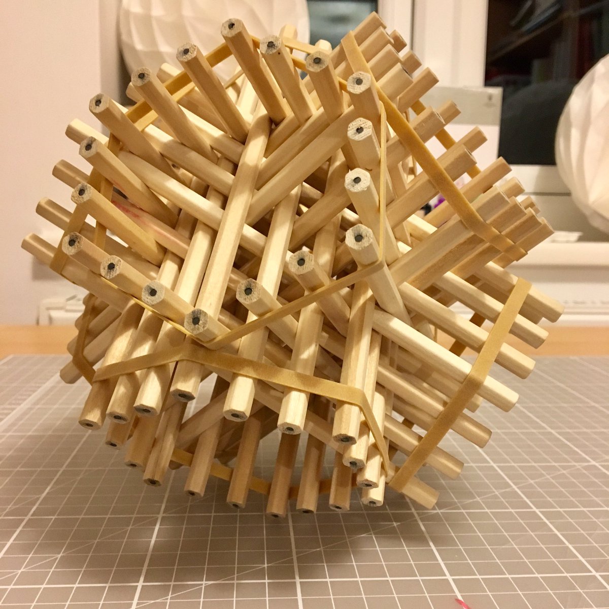 7) Paper not your thing? Pencils are? You’ll need a lot of them for the fantastically rewarding Hexastix!See my  #ArtfulMaths blog post here with excellent video instructions from  @standupmaths:  https://www.artfulmaths.com/blog/hexastix PS elastic bands disintegrate so best use string instead