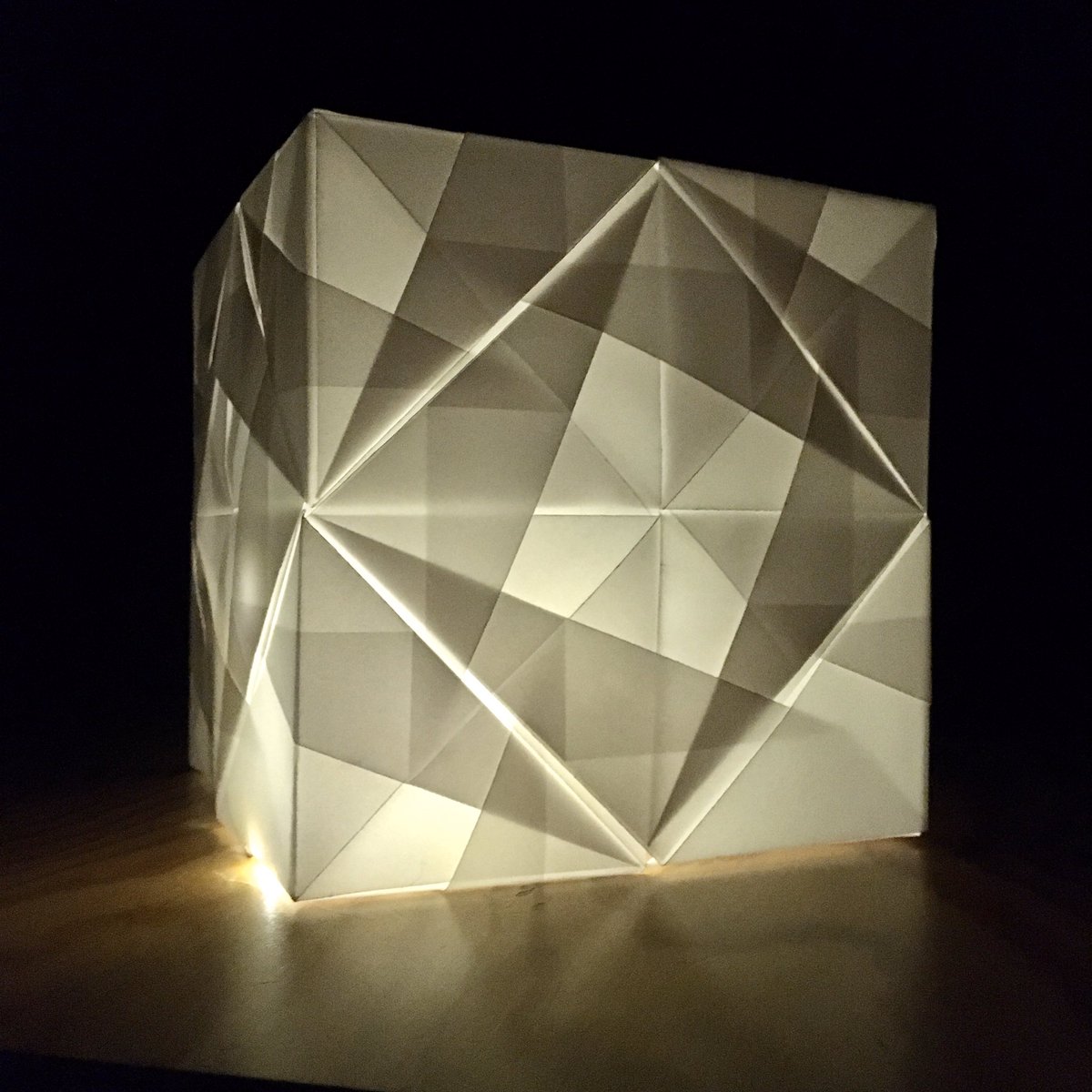 10) Light up your life with beautiful  #origami cube lampshades! Use baking or tracing paper with LED bulbs or fairy lights.10a) These instructions from  @origamifolding make the Sonobe lampshade below  https://origamitutorials.com/sonobe-cube-lamp-tutorial/ Can you spot the Pythagoras’ Theorem proof?