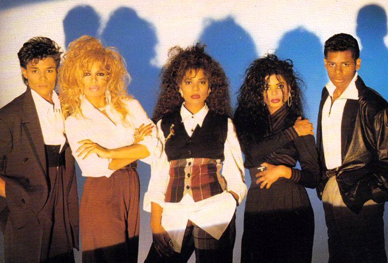 tbwUltraPowers's tweet photo. wishing a #SuperSaturday to
@5starofficial
@DiscographyFive
@TheDorisPearson
@MsDenisePearson
@DemonMusicGroup
never give up ...
stay safe, keep fighting !!!
#5Star
#FiveStar
#FiveStarGold
#ShowMeYourGold https://t.co/E2uovYsOy1