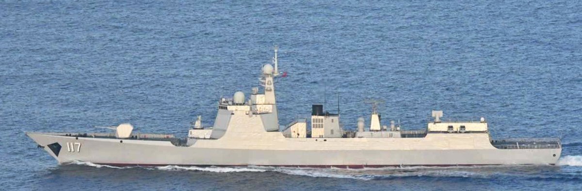 Her sister, the Rizhao (598) sailed with the formation as well. She was commissioned in 2018.The other 2 ships observed were Type 052D destroyers (Luyang III), the Xining (117) & Urumqi (118), commissioned in 2017 & 2018 respectively. These are considered China's 1st AEGIS DDG.