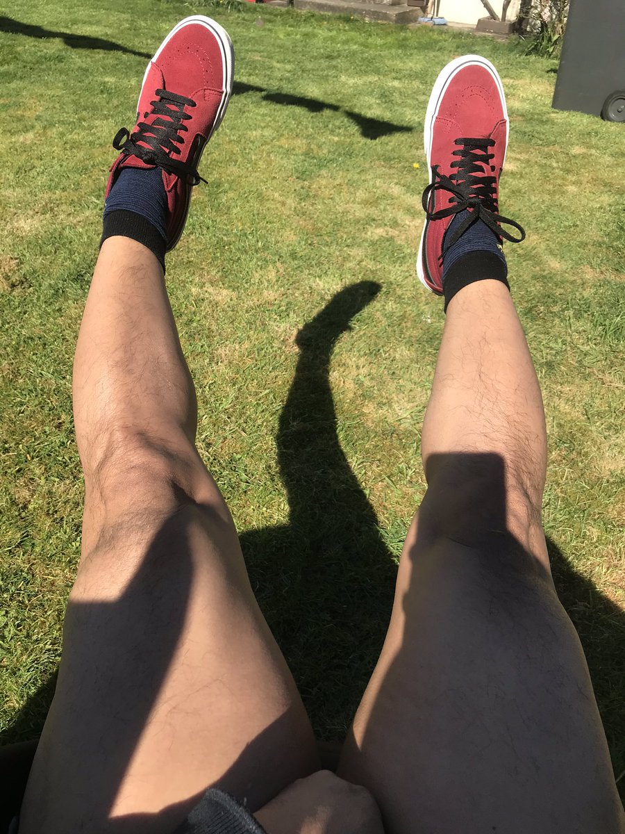 ngodod's tweet photo. #thirdleg 😱 https://t.co/v3dDEoQpyo