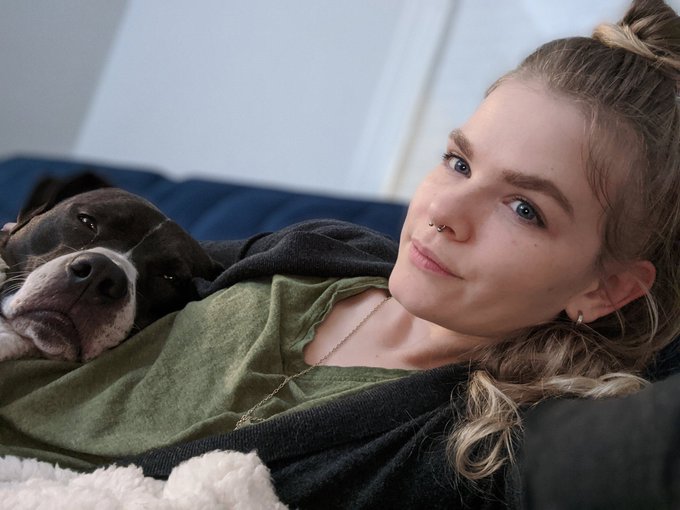 Handsome boi snuggles #pitbulllovers https://t.co/ZuT1vdcIaP<a href="/tag/pitbulllovers"class="tags">#pitbulllovers</a>