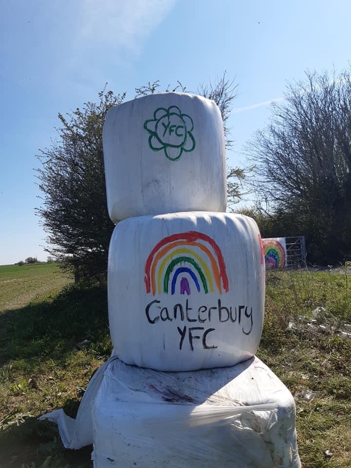 pippa_marsh's tweet photo. @bbcsoutheast a tribute to the NHS and other key workers as displayed by @CanterburyYFC (Canterbury Young Farmers). Painted onto Hay Bales at the top of the Jubilee Way in Dover! #stayhome #ThankYouNHS #yfcdoitbest https://t.co/M2DhDbd2QY