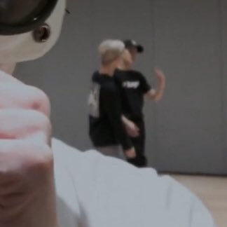 jungwooyy's tweet photo. ‘เดี๋ยวซ้อมเสร็จไปเล่นที่ห้องเราอีกป่ะ’
‘อยากให้ไปป่ะ’
‘ไม่รู้ดิ แล้วแต่’
‘งั้นไม่ไป’
‘อือ’
‘ตกลงอยากให้ไปมั้ย’
‘อยาก’
‘ก็ไป แต่ขอหอมแก้มด้วย’ https://t.co/DeAGLhAdWn