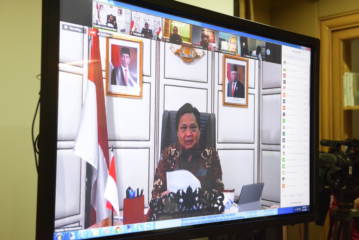 airlangga_hrt's tweet photo. Selamat malam. Saya hendak menginformasikan bahwa sejak malam ini secara resmi pendaftaran Kartu Prakerja tahap pertama telah resmi dibuka dan dapat dilakukan melalui situs resmi https://t.co/MNIcbKTS10. https://t.co/Z785SFZegI