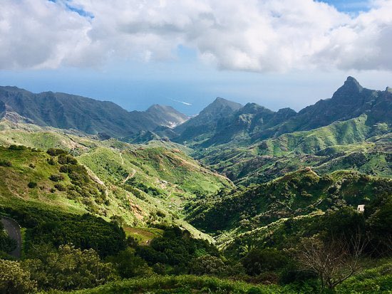 Parque natural de Anaga, Santa Cruz de Tenerife, Islas Canarias . * ･｡ ﾟ