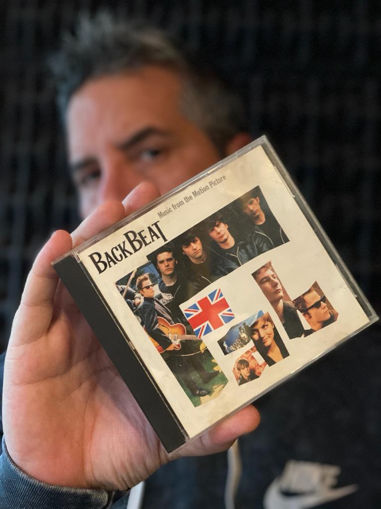 RadioCantiloOk's tweet photo. 📻¿Qué te perdiste? ||🎧¡UN VIAJE MUSICAL POR #BackbeatBand!🎥

🗣️@perrozavatti desarmó el soundtracks de la película. 

La 🎤fue #DavidPirner de @soulasylum Mike Mills de #REM, #DaveGrohl, #ThurstonMoore de @Sonicyouth ⚡️

¡IMPERDIBLE!👇¡REVIVÍ! 
https://t.co/am3RrN2kxS https://t.co/U9Jti7q9ft