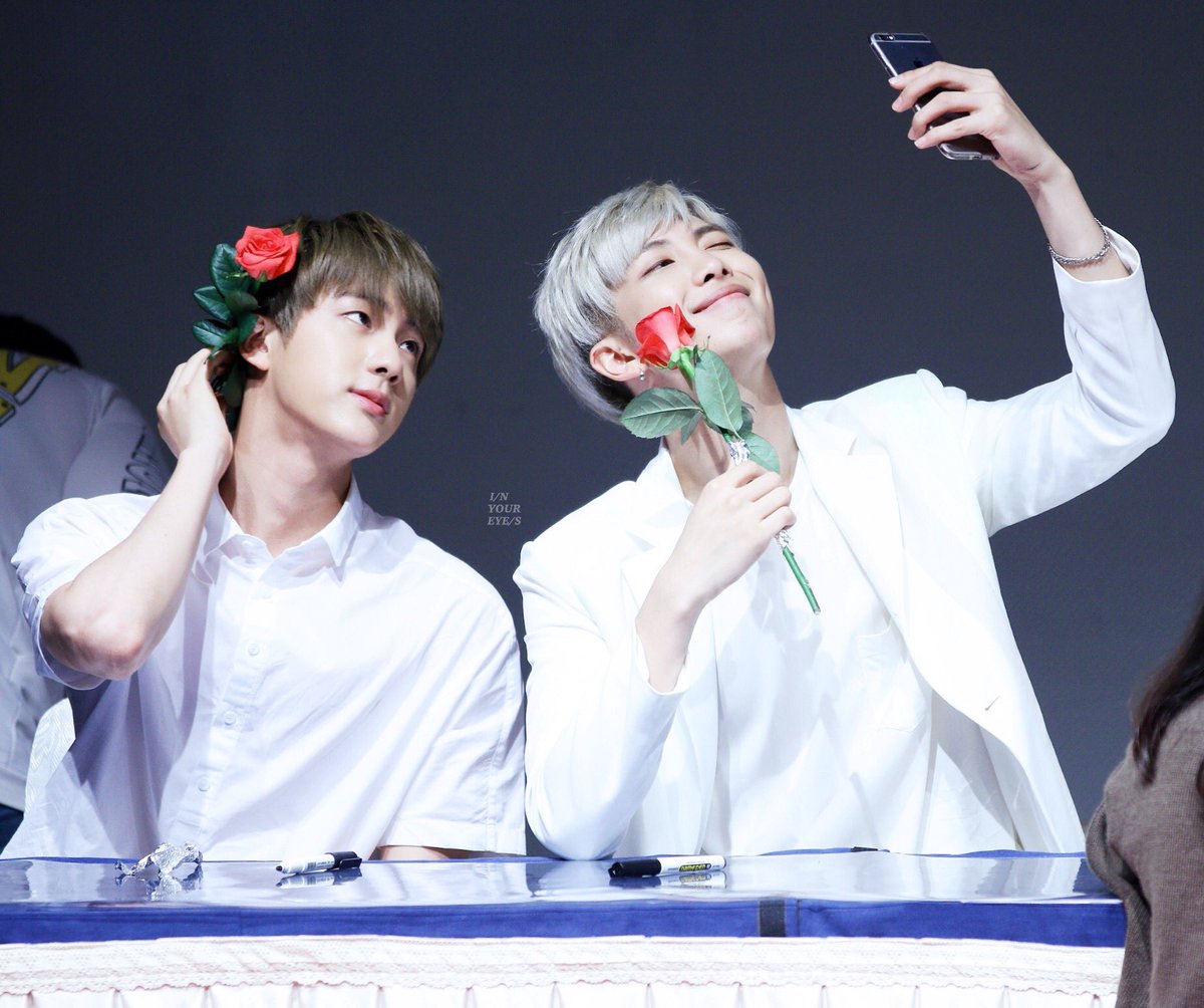 Thread of Namjin taking a selca(dont ask me where is the selca!)