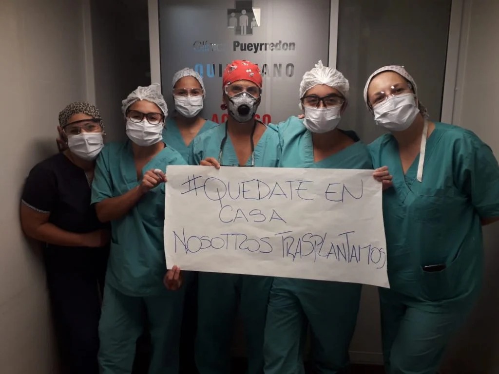 OrigenAM950's tweet photo. Hablamos con Diego Fernández, médico cirujano que realizó el primer trasplante de hígado en medio de la pandemia desde Mar del Plata, en #CNNMediaTarde con @FerBolan.
¡Escuchanos por la app de #CNNRadioArgentina en https://t.co/MrlUM4SbCh! https://t.co/OerNGsQURf