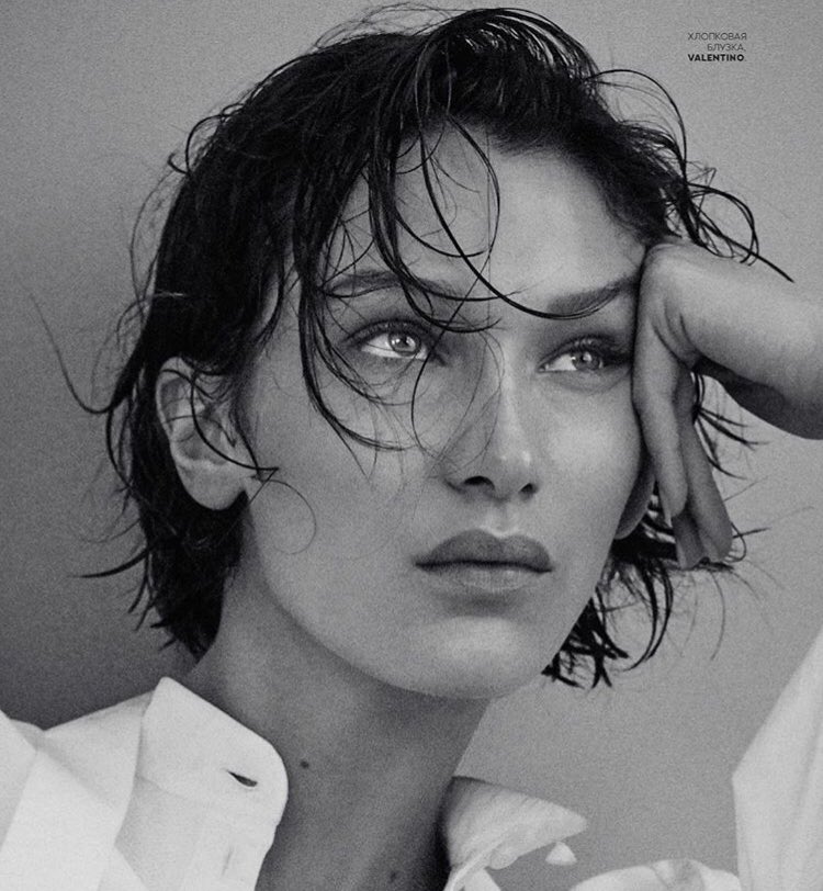 at beginning i didn’t like bella hadid but i think she has improved a lot as a model and she is so gorgeous