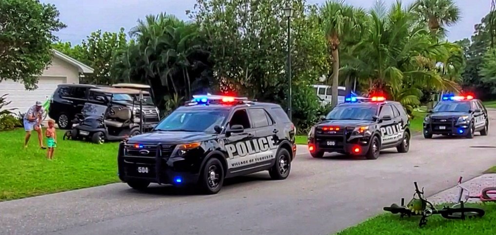 TequestaPolice's tweet photo. Is your child a resident of VOT and missing a birthday during “Safer at Home”? TPD wants to help make your child’s birthday memorable by planning a surprise visit and giving them a special gift! If you are interested, please reach out to Amber Krauss at akrauss@tequesta.org https://t.co/pU09vn0tBT
