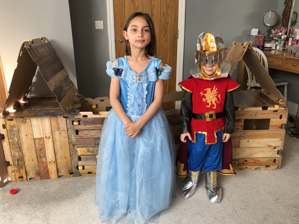 StephiCaro85's tweet photo. Todayβs Daily challenge completed. Once castle built out of cardboard squares and one knight and princess to go with it ππΈπ€΄π» #sedberghathome #sedbergh_prep #lunecsps https://t.co/uI3IPiyTky