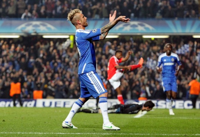 Benfica travelled to the Bridge on the 4th April. Chelsea got a hold of the game after Lampard smashed a 21st minute penalty home. Chelsea faced some nerve racking moments as Garcia made it 1-1 but Raul Meireles scored a thunderbolt to secure Chelsea’s spot in the Semi-Final.
