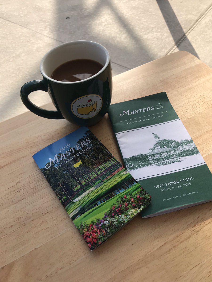 DiomedeMark's tweet photo. Watching The Masters from last year that I was at! #hellofriends #unlikenoother #georgiapeachicecreamsandwich https://t.co/01JyUXNQ2r