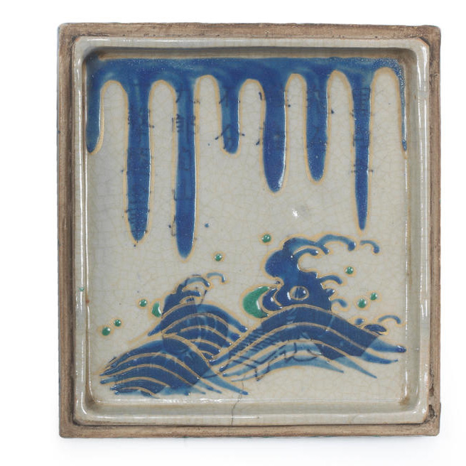 WorldOfGo's tweet photo. A KYO-YAKI EARTHENWARE BOX AND COVER IN THE FORM OF A GOBAN

Edo period (1615-1868), late 18th/early 19th century
Of typical square form, the removable cover marked out with small squares, 7.6cm x 11.2cm.

Sold in London for £1,250 (17 May 2018).

https://t.co/OGUqtAbKsu https://t.co/0pTPLy6XnC