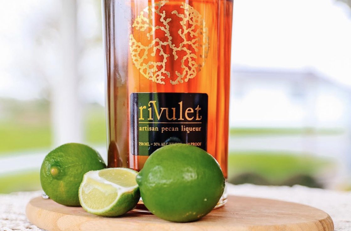 RivuletLiqueur's tweet photo. We think the best way to appreciate the true essence of Rivulet is to #sip and #savor it neat. It also lends a profile all its own to other flavored spirits to create one of a kind cocktails you will suddenly love. Thank you @JCPEats #TheCapeCodder https://t.co/wQr5ICOVXe