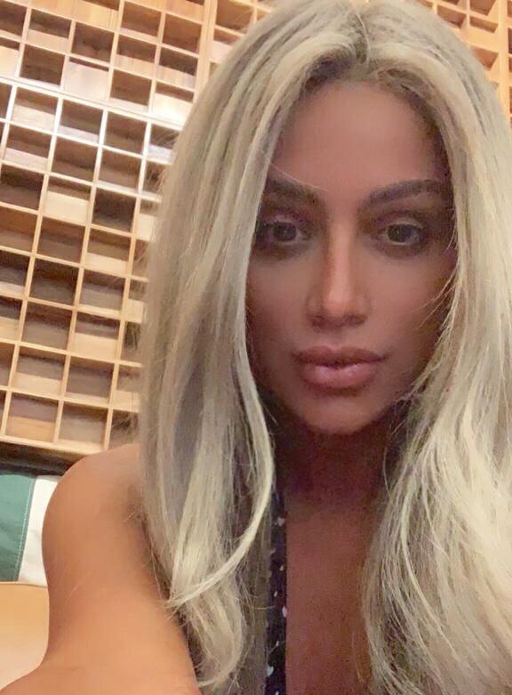 Maya Diab on Twitter: "A from the last 12th of April when I was &amp; no makeup👩🏼🥰 Going blonde again?!🤔 STAY TUNED! 🤩 #MayaDiab #مايا_دياب #StayAtHome #StaySafe #Lebanon #Covid19 #